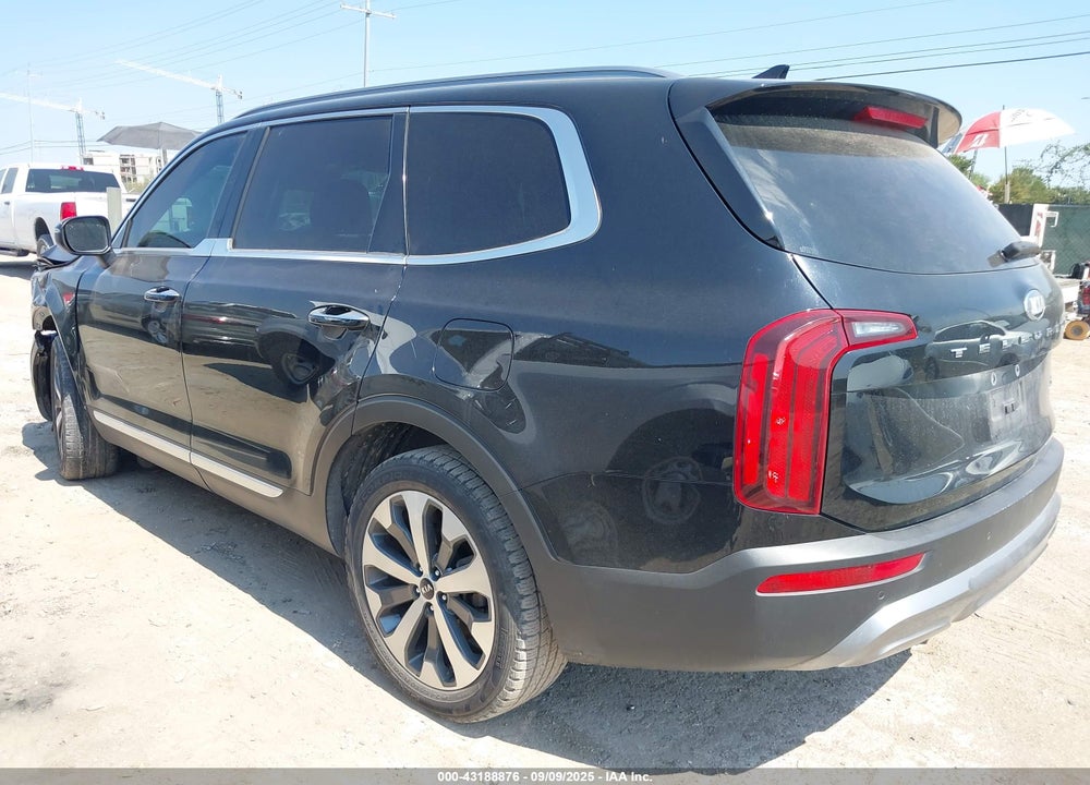 2020 KIA TELLURIDE VIN: 5XYP64HC0LG029242