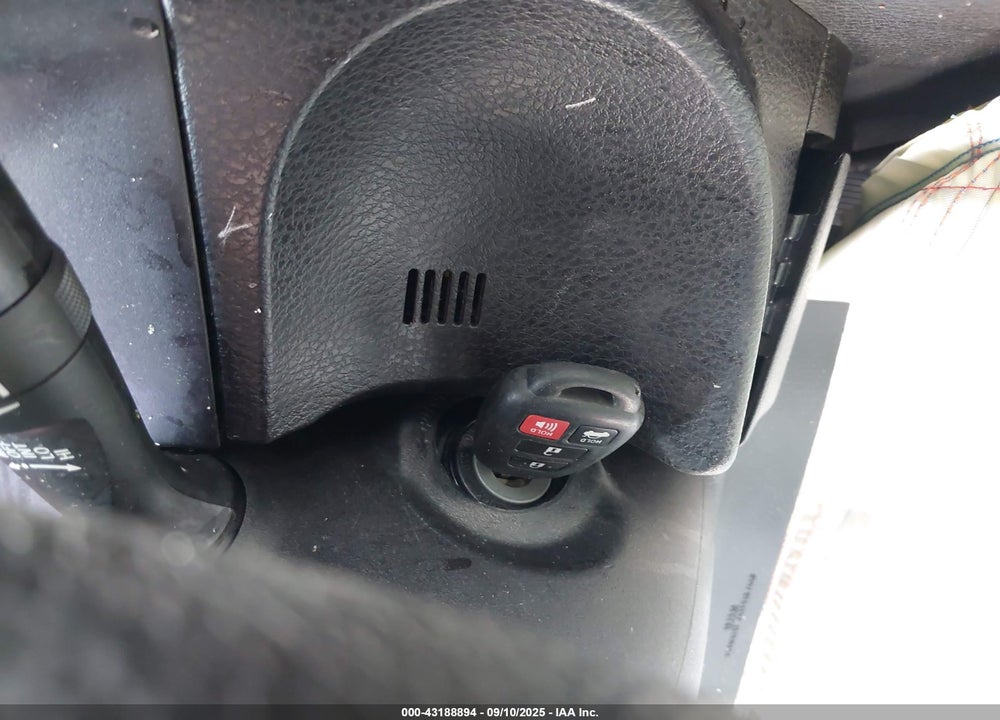 2019 TOYOTA COROLLA VIN: 5YFBURHE7KP944310