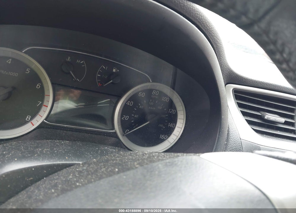 2015 NISSAN SENTRA VIN: 3N1AB7AP4FY293194
