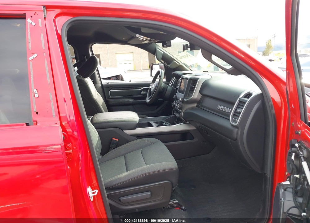 2022 RAM 1500 BIG HORN 4X2 6'4 BOX VIN: 1C6RREBG3NN350311