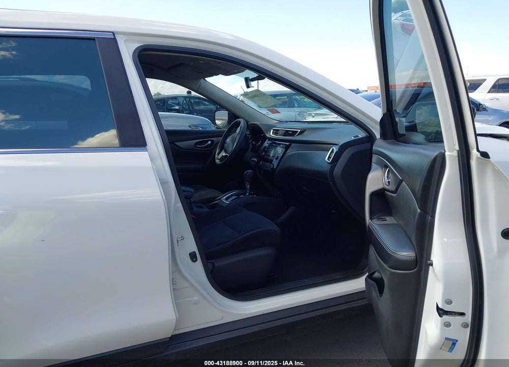 2016 NISSAN ROGUE VIN: JN8AT2MT2GW022363