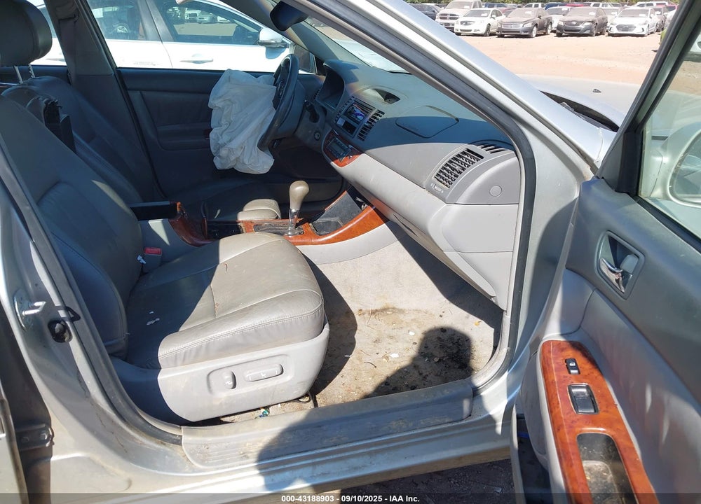 2004 TOYOTA CAMRY XLE VIN: 4T1BE32K64U908814