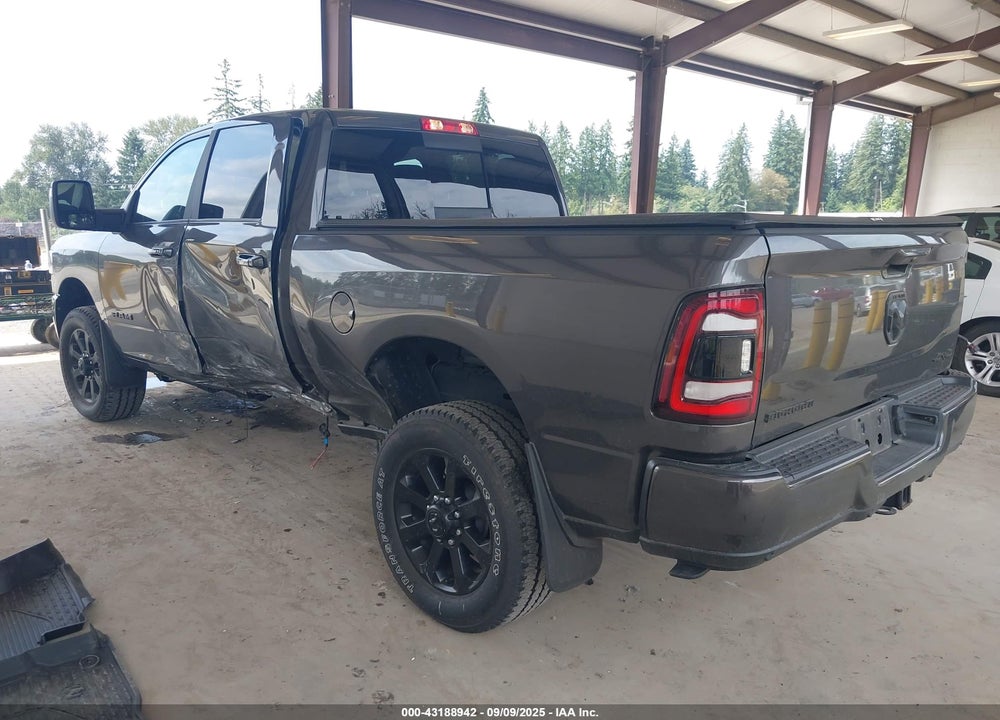 2024 RAM 2500 BIG HORN 4X4 6'4 BOX VIN: 3C6UR5DJ2RG327779
