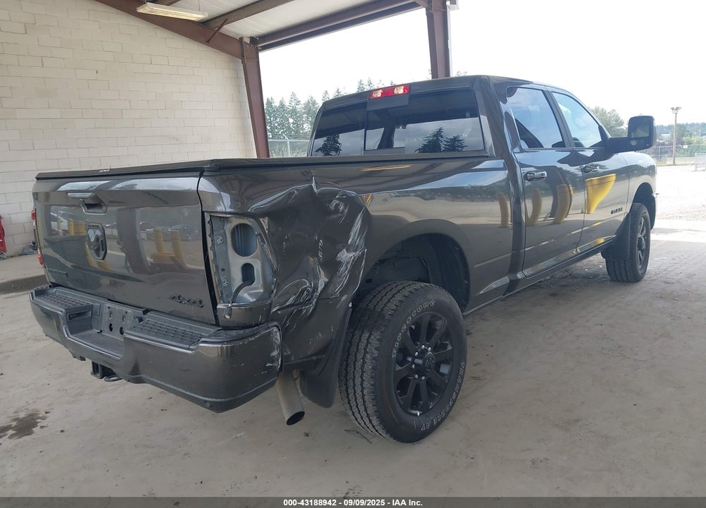 2024 RAM 2500 BIG HORN 4X4 6'4 BOX VIN: 3C6UR5DJ2RG327779