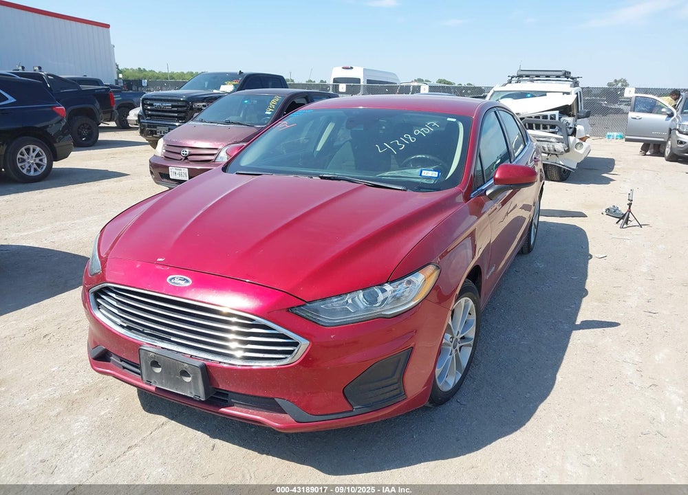 2019 FORD FUSION VIN: 3FA6P0LU6KR207800