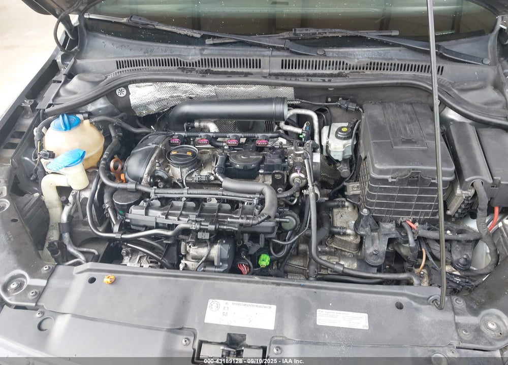 2013 VOLKSWAGEN JETTA VIN: 3VW467AJ8DM228473