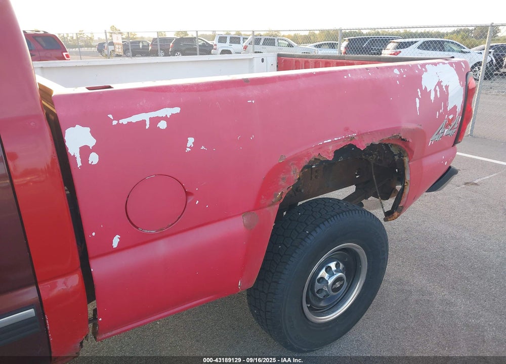 2005 CHEVROLET SILVERADO 2500HD LS VIN: 1GCHK29UX5E127802