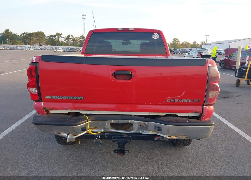 2005 CHEVROLET SILVERADO 2500HD LS VIN: 1GCHK29UX5E127802