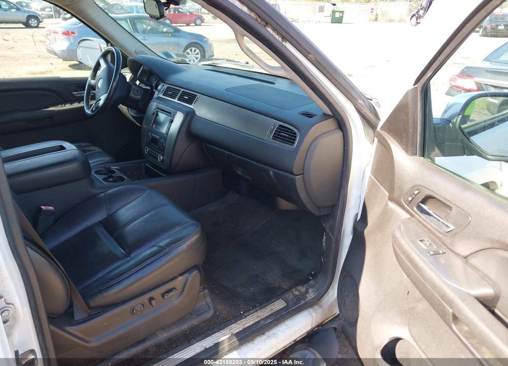 2007 CHEVROLET SUBURBAN 1500 VIN: 3GNFK16377G241403