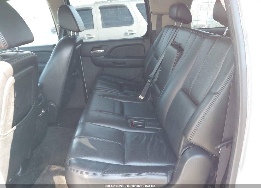 2007 CHEVROLET SUBURBAN 1500 VIN: 3GNFK16377G241403