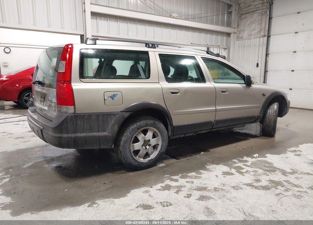 2001 VOLVO V70 XC VIN: YV1SZ58D811031909