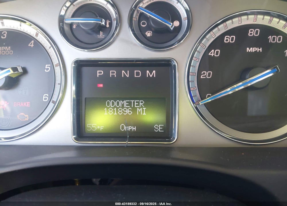 2010 CADILLAC ESCALADE VIN: 1GYUCCEF8AR119493