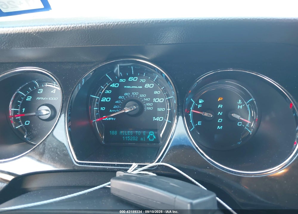 2010 FORD TAURUS VIN: 1FAHP2FW8AG108810