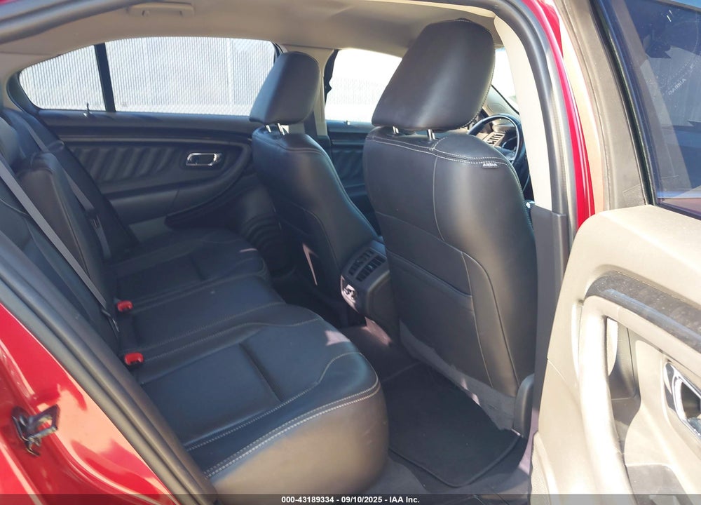2010 FORD TAURUS VIN: 1FAHP2FW8AG108810