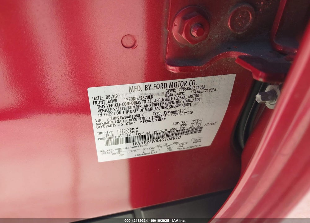 2010 FORD TAURUS VIN: 1FAHP2FW8AG108810