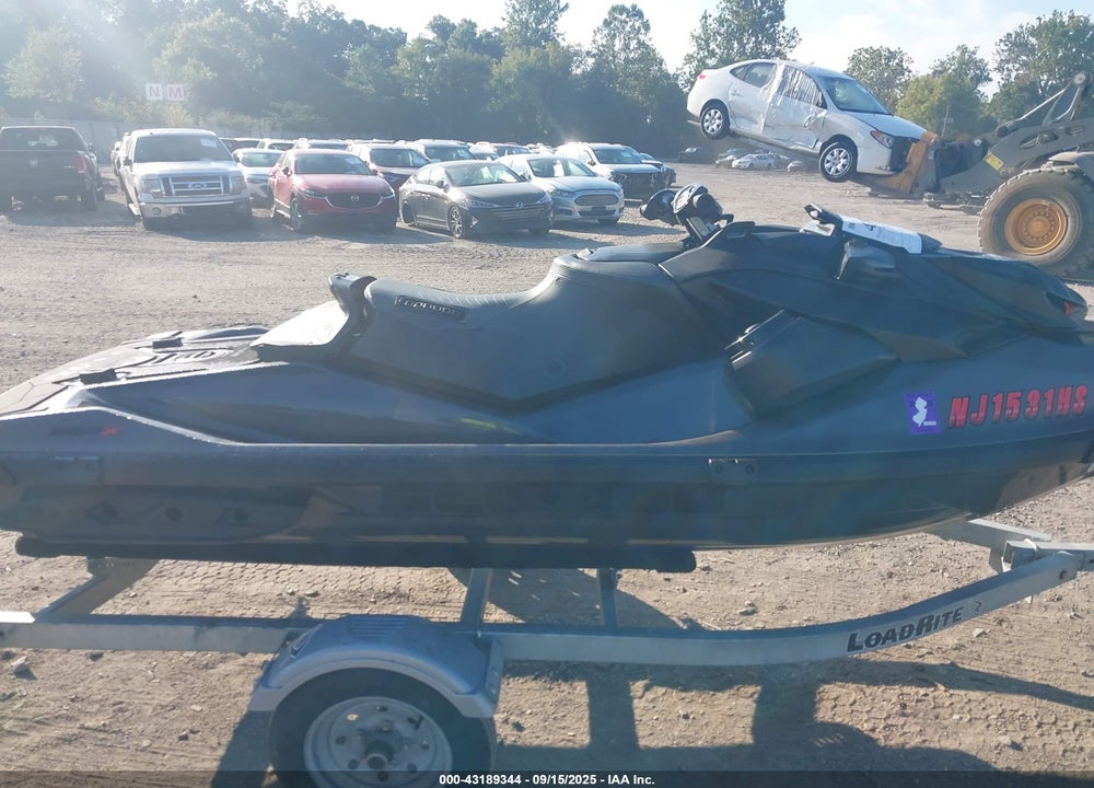 2022 SEADOO RXP VIN: YDV73385C222