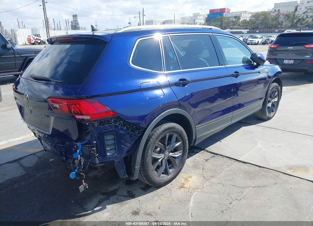 2022 VOLKSWAGEN TIGUAN VIN: 3VV3B7AX8NM026833