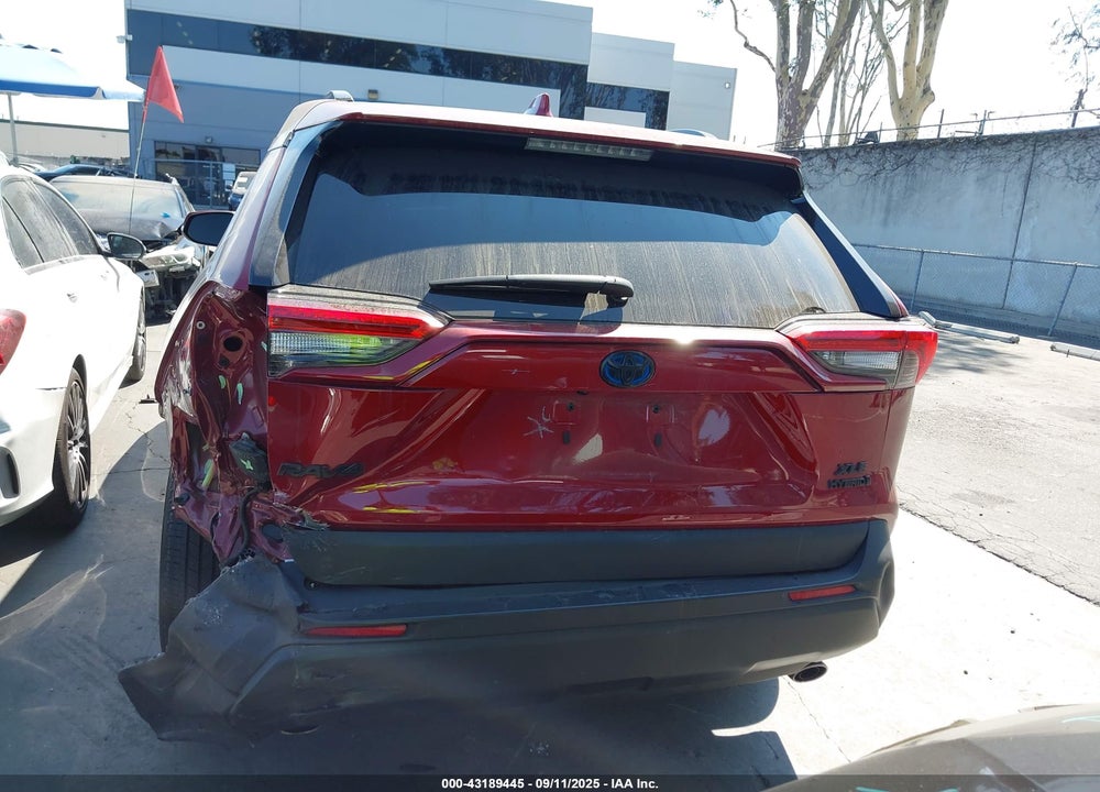 2022 TOYOTA RAV4 HYBRID XLE PREMIUM VIN: 2T3B6RFV8NW037184