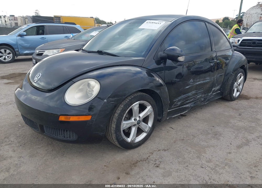 2008 VOLKSWAGEN NEW BEETLE BLACK TIE EDITION/TRIPLE WHITE VIN: 3VWFG31C88M526043