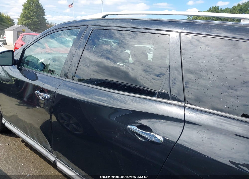 2015 NISSAN PATHFINDER VIN: 5N1AR2MM1FC635119