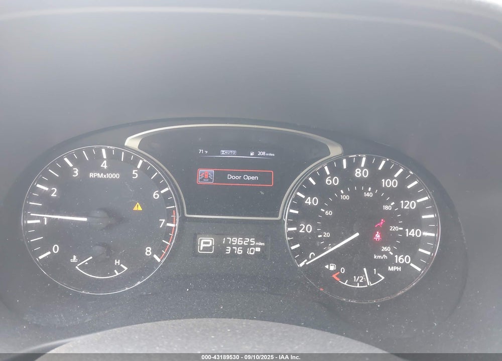 2015 NISSAN PATHFINDER VIN: 5N1AR2MM1FC635119