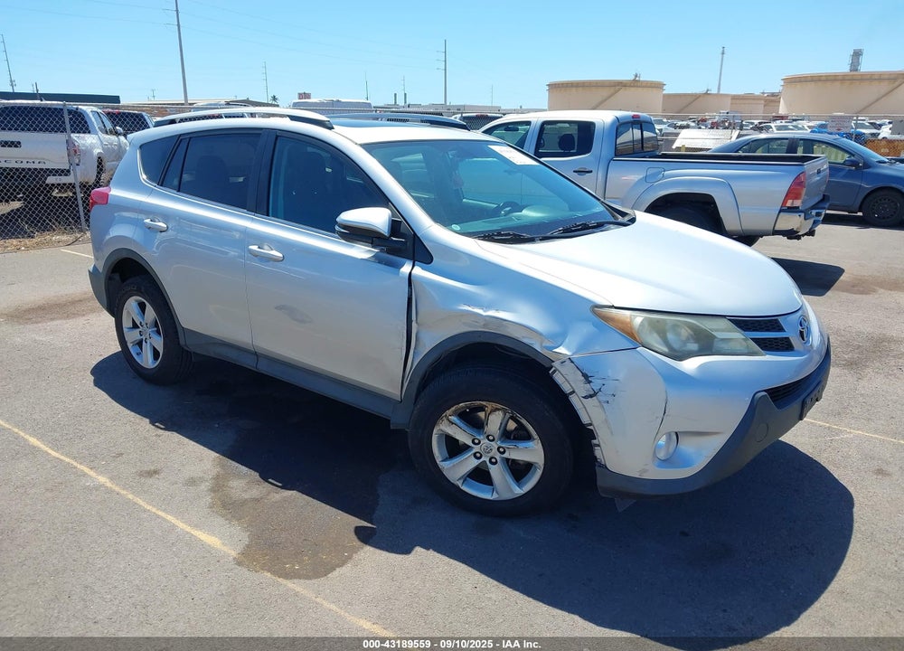 2014 TOYOTA RAV4 XLE VIN: 2T3RFREV3EW147625