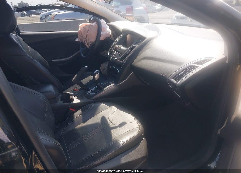 2014 FORD FOCUS VIN: 1FADP3J26EL276600