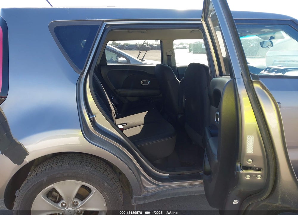 2016 KIA SOUL VIN: KNDJN2A27G7261337