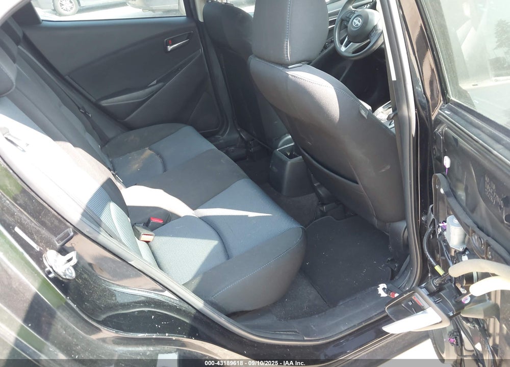 2016 SCION IA VIN: 3MYDLBZV6GY111575