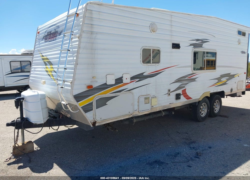 2006 ATTITUDE --- VIN: 5LZBE232X6S004141