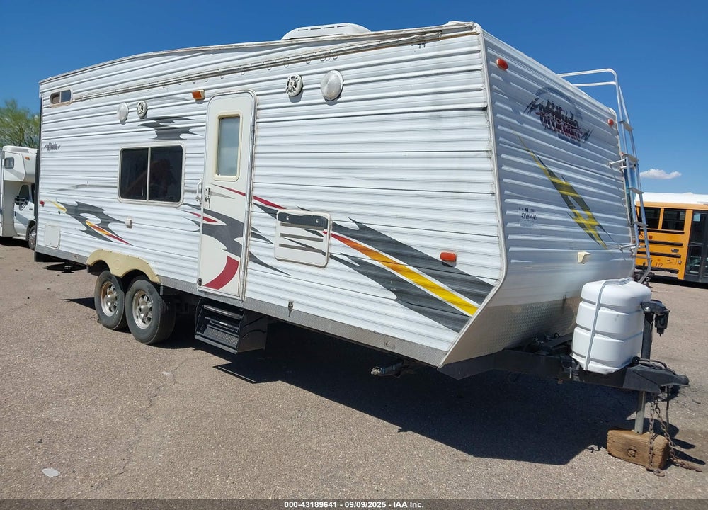 2006 ATTITUDE --- VIN: 5LZBE232X6S004141
