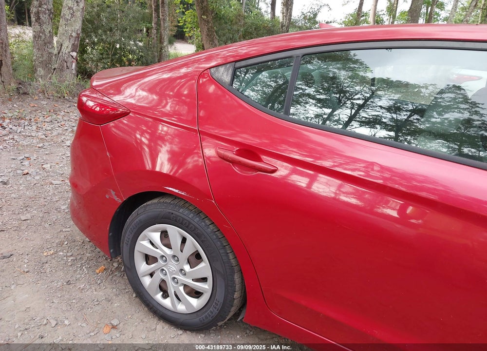 2017 HYUNDAI ELANTRA SE VIN: 5NPD74LFXHH077543