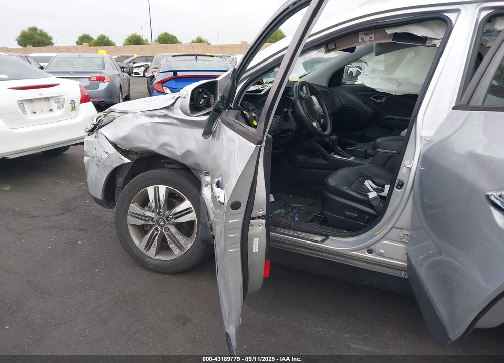 2015 HYUNDAI TUCSON VIN: KM8JU3AG1FU005906