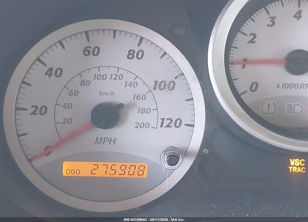 2004 TOYOTA RAV4 VIN: JTEGD20V240018267
