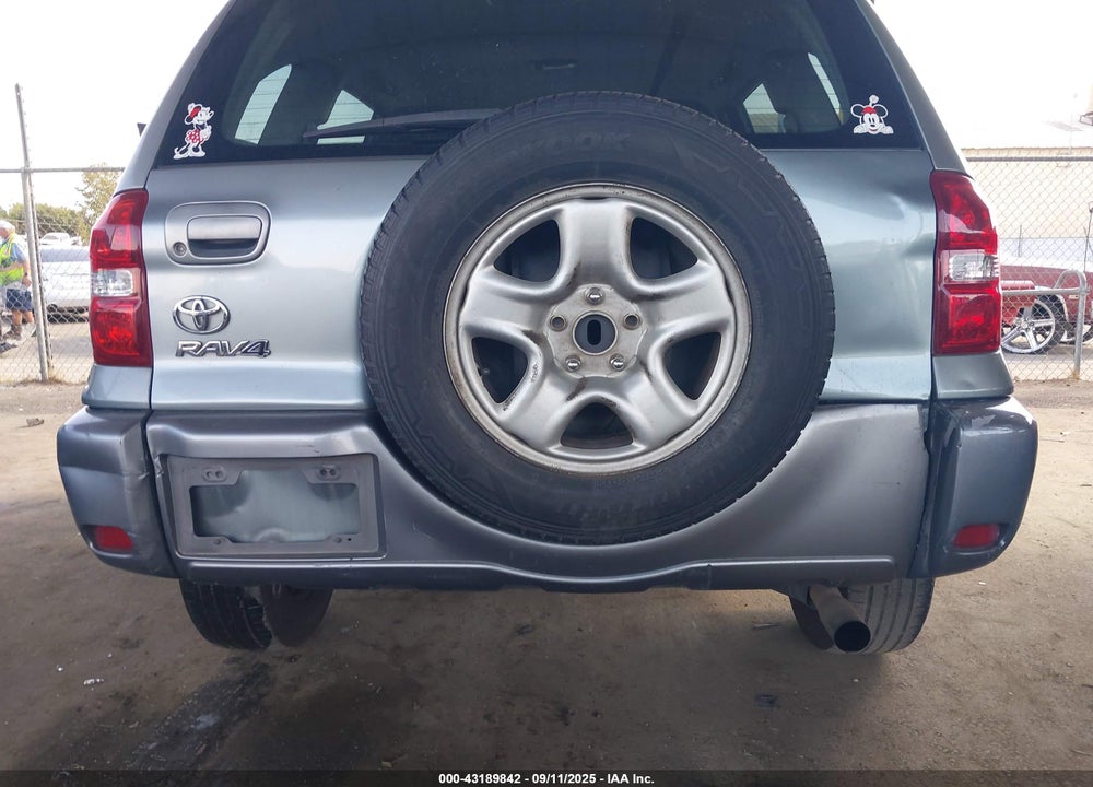 2004 TOYOTA RAV4 VIN: JTEGD20V240018267