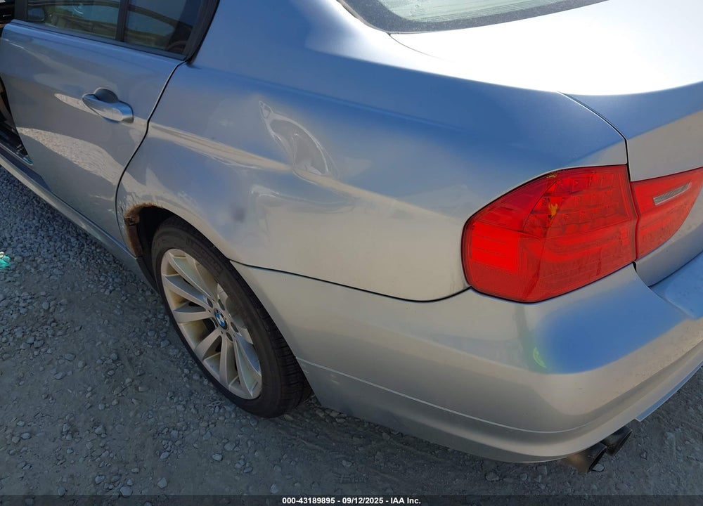 2011 BMW 3 SERIES VIN: WBAPK7C59BF085619