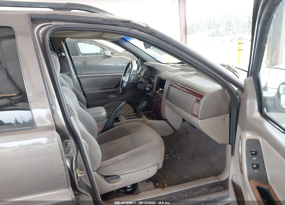 2000 JEEP GRAND CHEROKEE LAREDO VIN: 1J4GW48NXYC194433