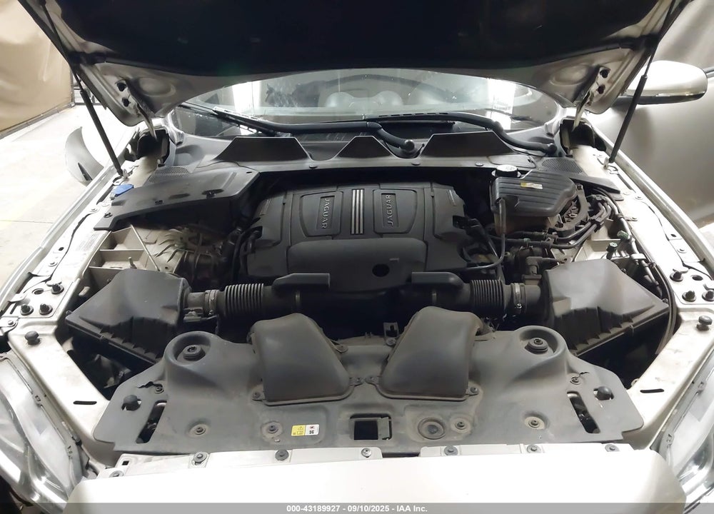 2016 JAGUAR XJ SERIES VIN: SAJWA2G73G8V95087