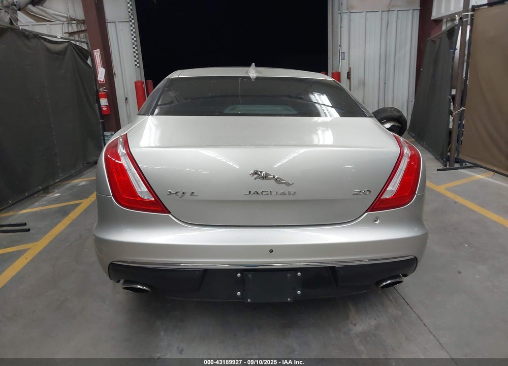 2016 JAGUAR XJ SERIES VIN: SAJWA2G73G8V95087