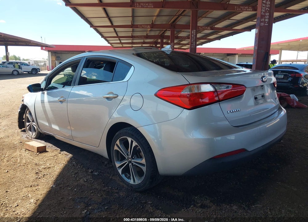 2015 KIA FORTE VIN: KNAFZ4A82F5372766