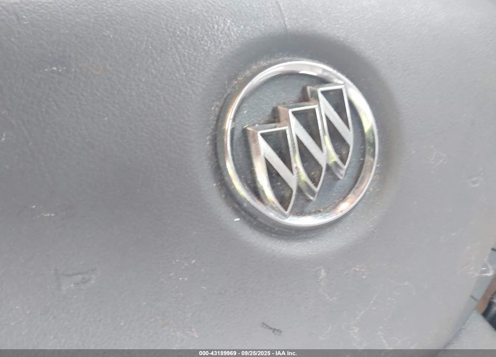 2006 BUICK LACROSSE CX VIN: 2G4WC582161241823