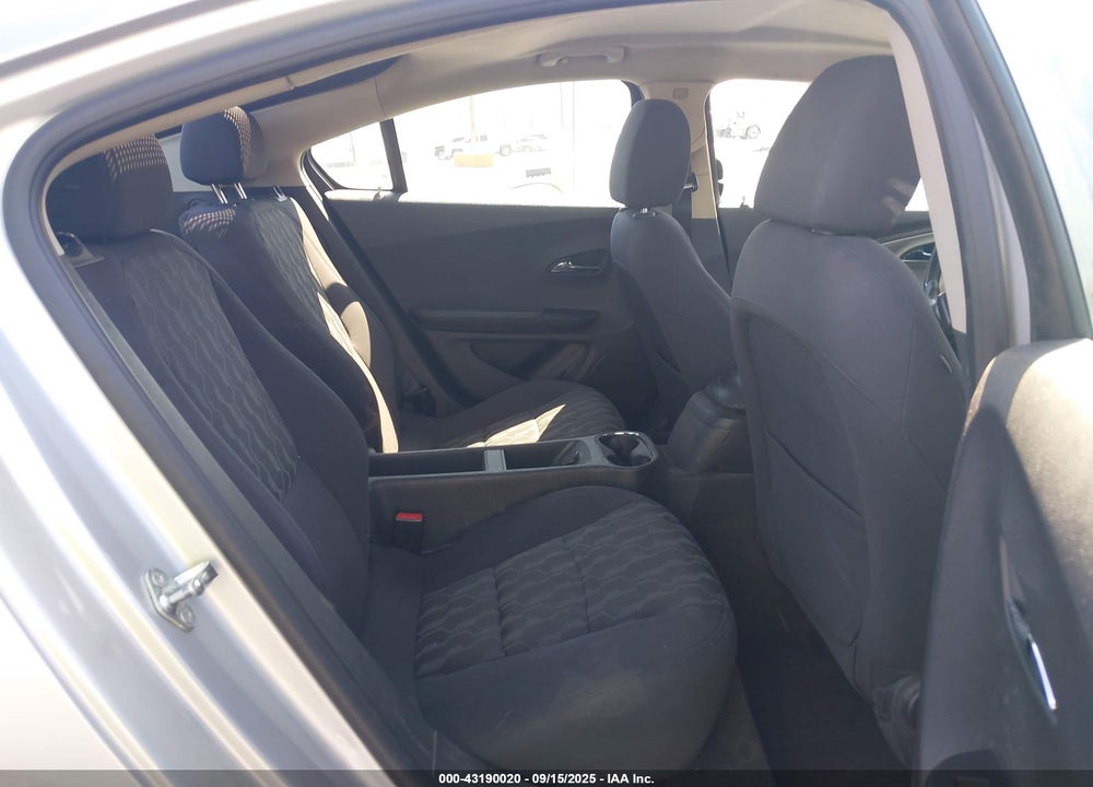 2014 CHEVROLET VOLT VIN: 1G1RE6E4XEU162167