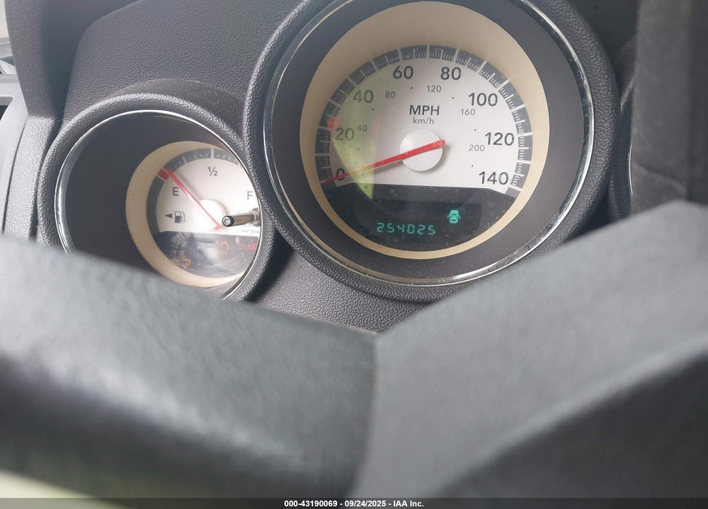 2010 DODGE CHARGER VIN: 2B3CA3CV4AH138190