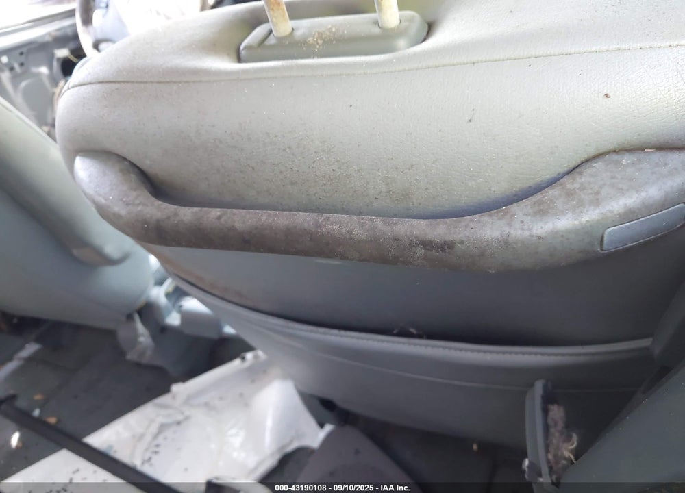 2000 HONDA ODYSSEY EX VIN: 2HKRL1866YH577661