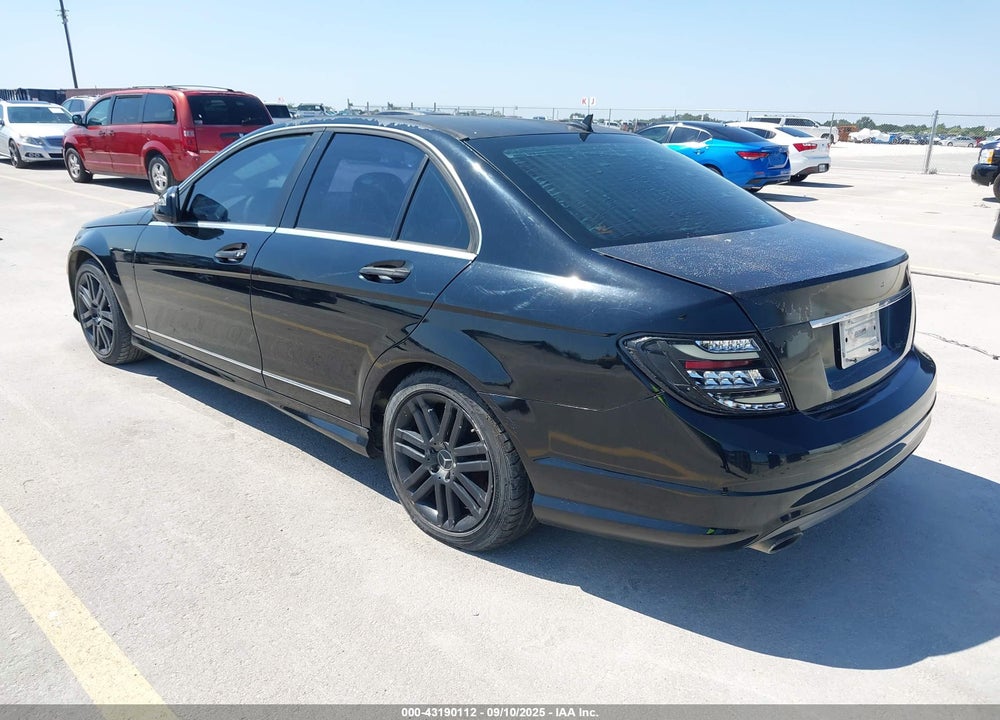 2008 MERCEDES-BENZ C 300 LUXURY/SPORT VIN: WDDGF54X98F074517
