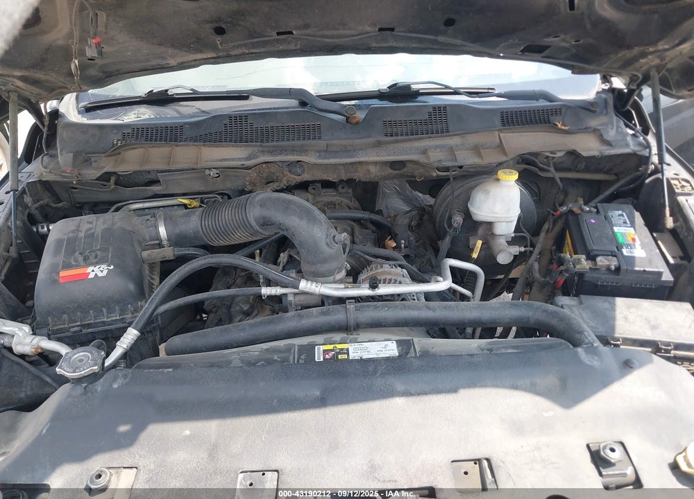 2013 RAM 1500 VIN: 1C6RR6LT5DS584371