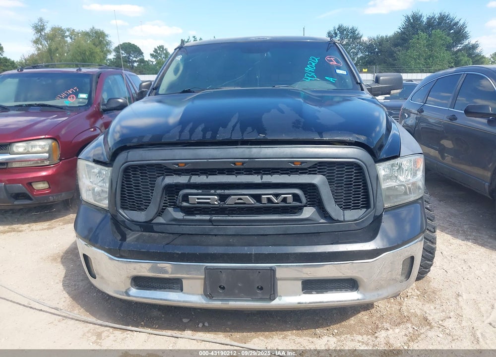 2013 RAM 1500 VIN: 1C6RR6LT5DS584371