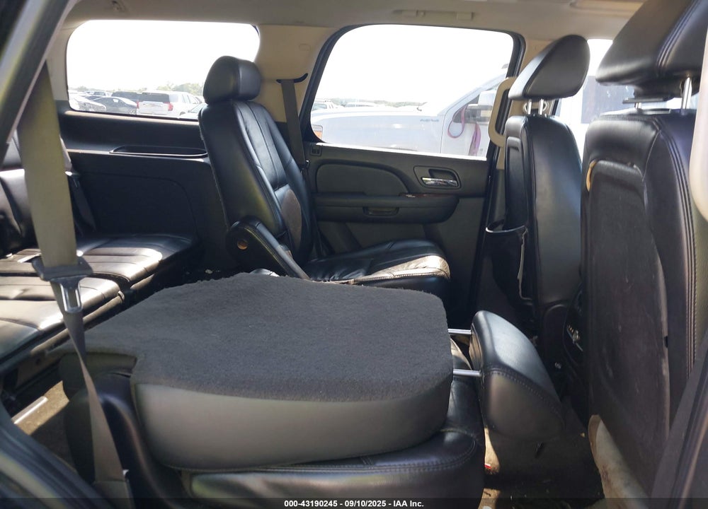 2007 CHEVROLET TAHOE LTZ VIN: 1GNFK13037R334493