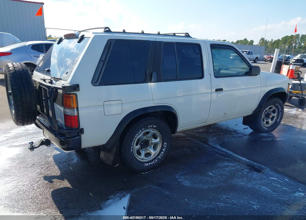 1994 NISSAN PATHFINDER LE/SE/XE VIN: JN8HD17YXRW201458