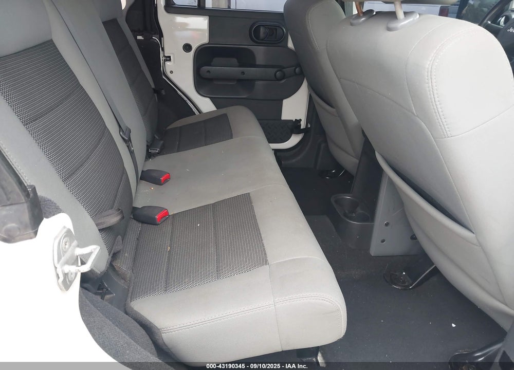 2010 JEEP WRANGLER UNLIMITED VIN: 1J4BA3H11AL125443